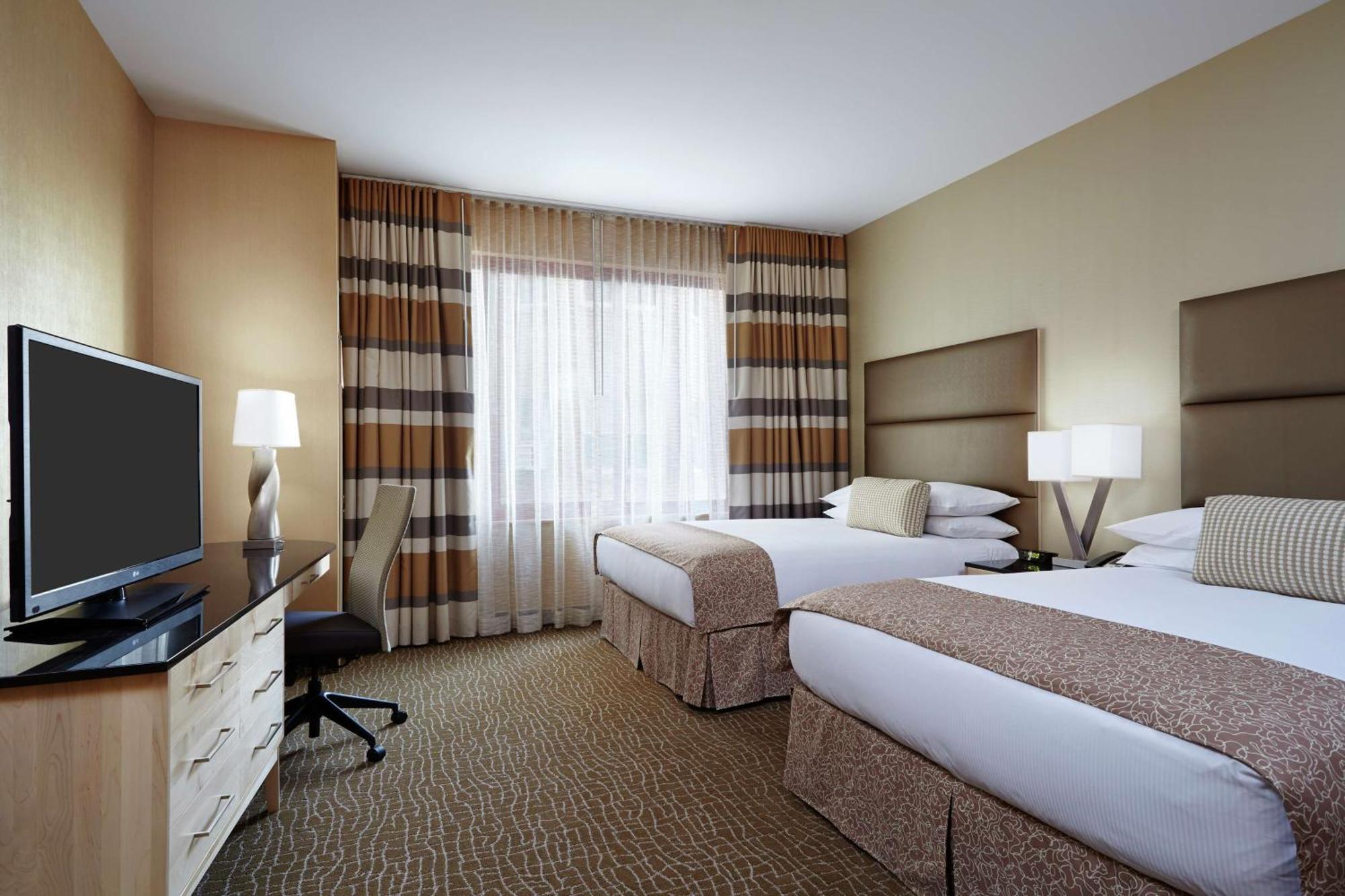 2 Queen Beds Kitchenette Suite,1548838315:JPEG